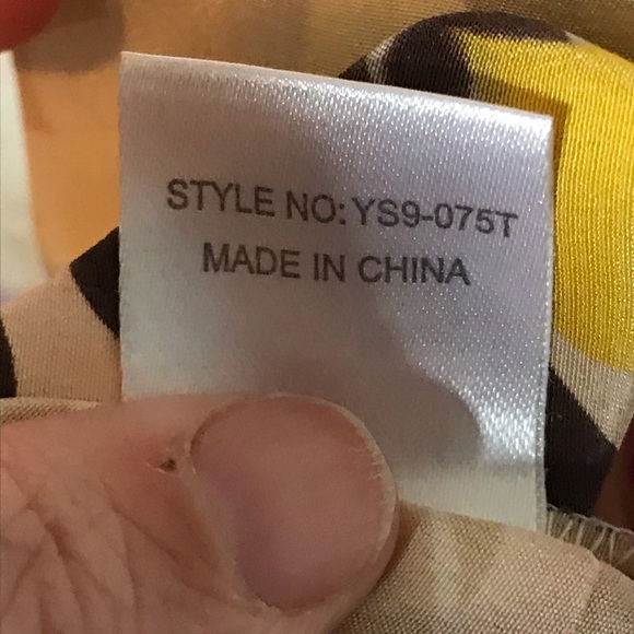 Yumi Kim Silk Floral Wrap Blouse size Medium - Picture 5 of 5